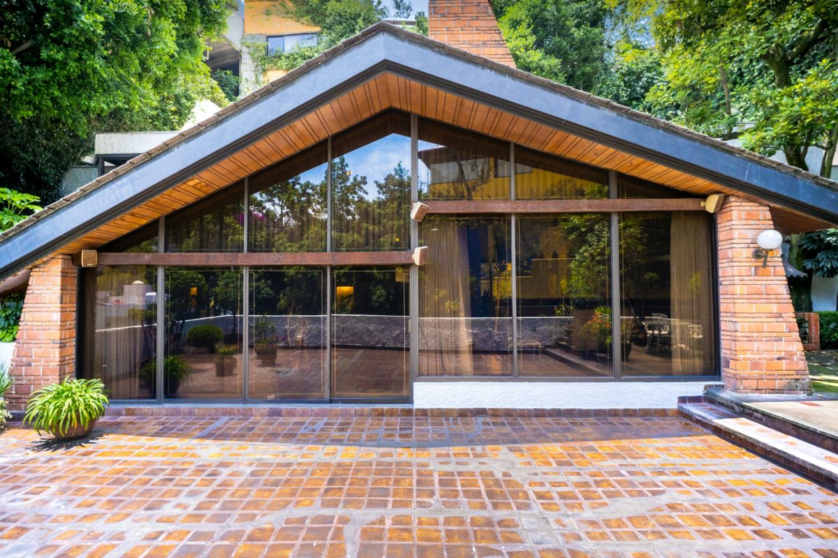 Glasgiebel — Klinkerhaus 138 m² mit offenem Dach · Bild 1