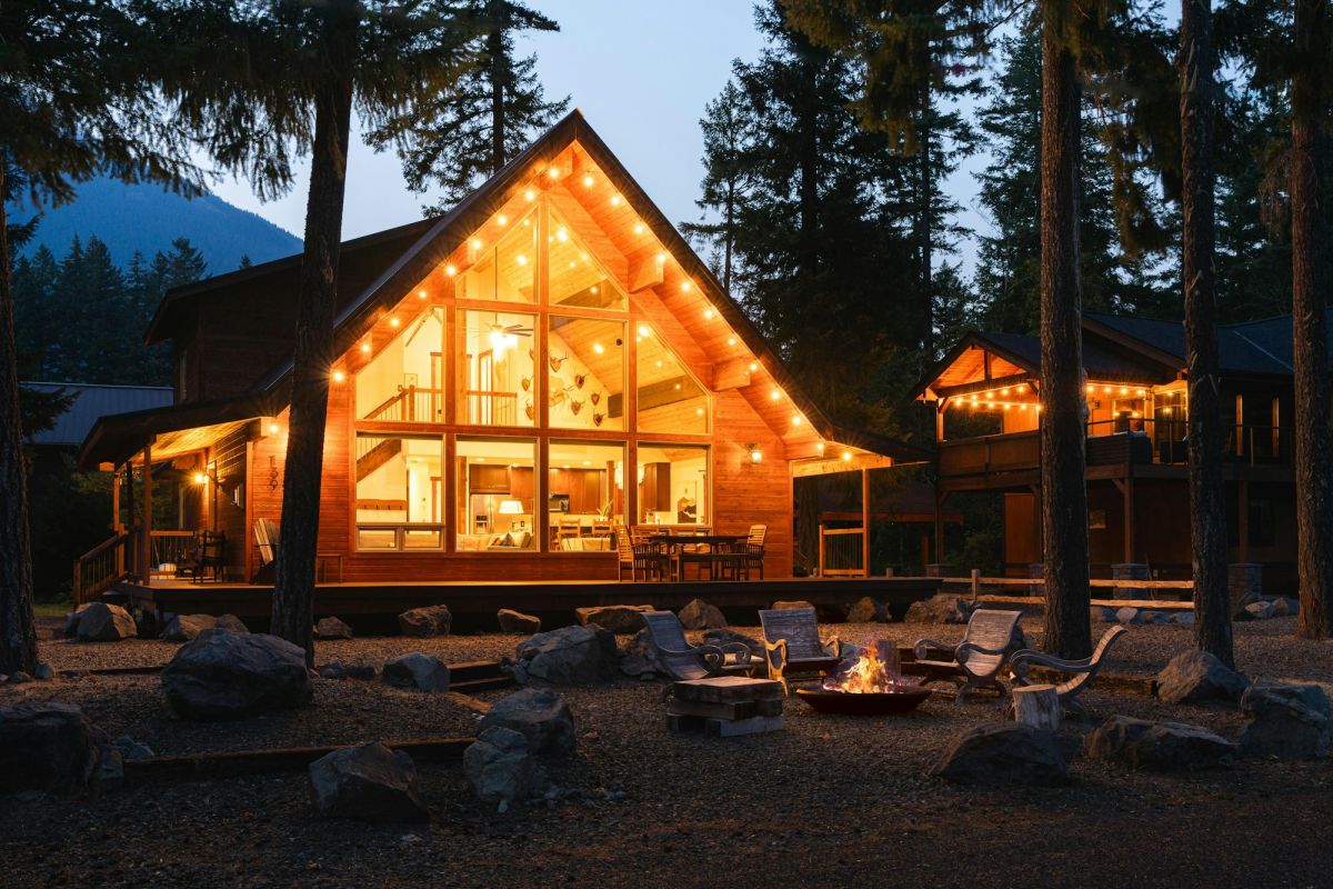 Lichtgiebel — Hütte 124 m² mit Glasfront