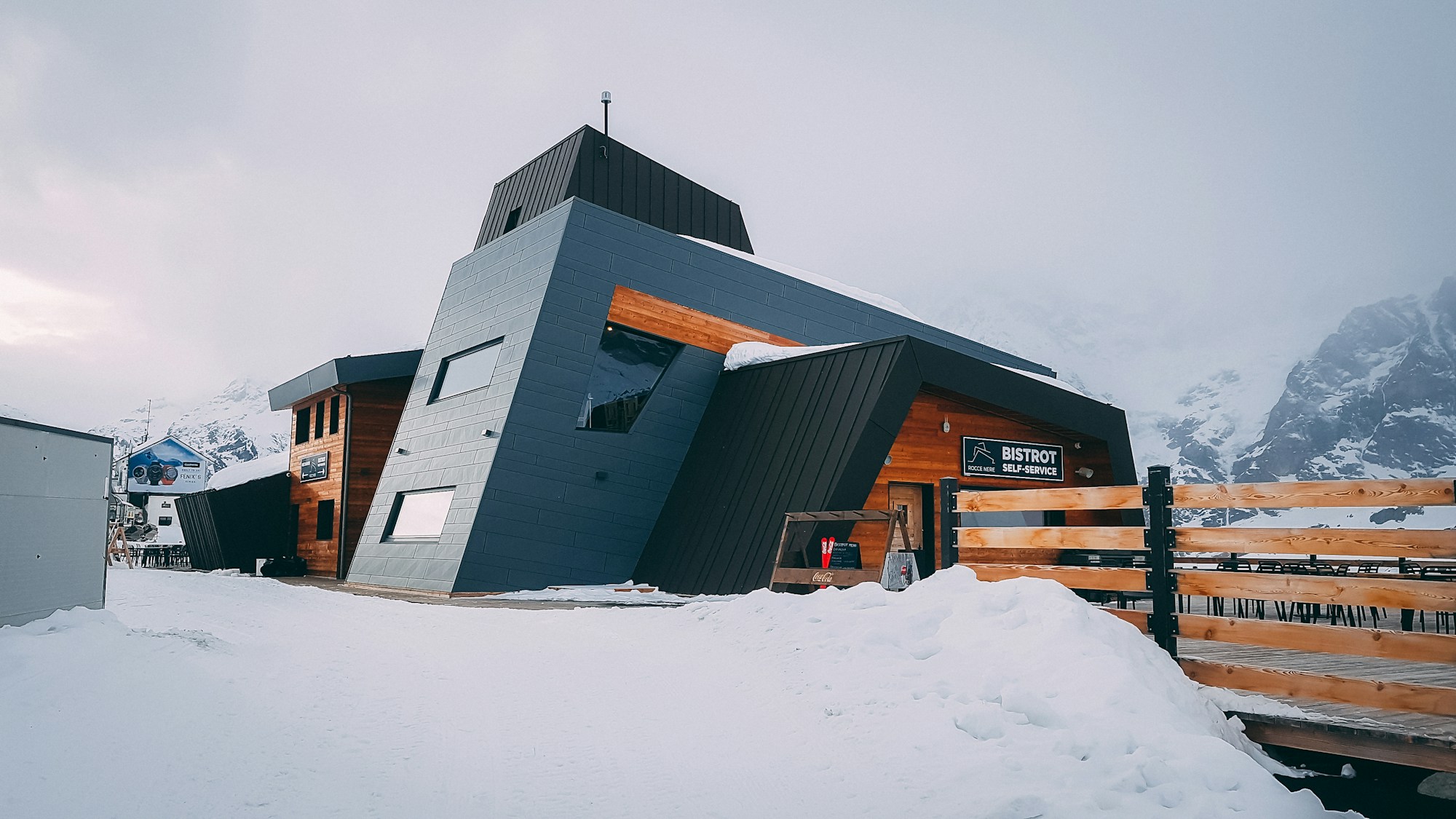 Bergkante — Chalet 172 m² mit Faltdach