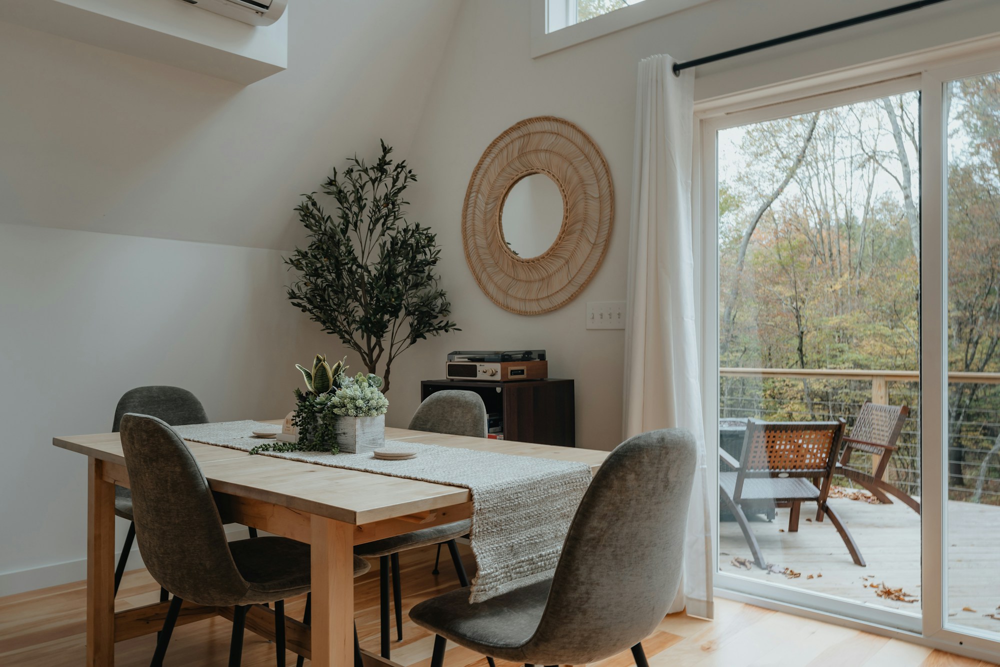 Casa di lamiera nel bosco — annesso 58 m² · Bild 2